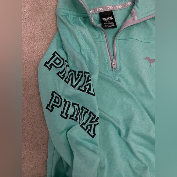 pink brand athletic top - Picture 3 of 5